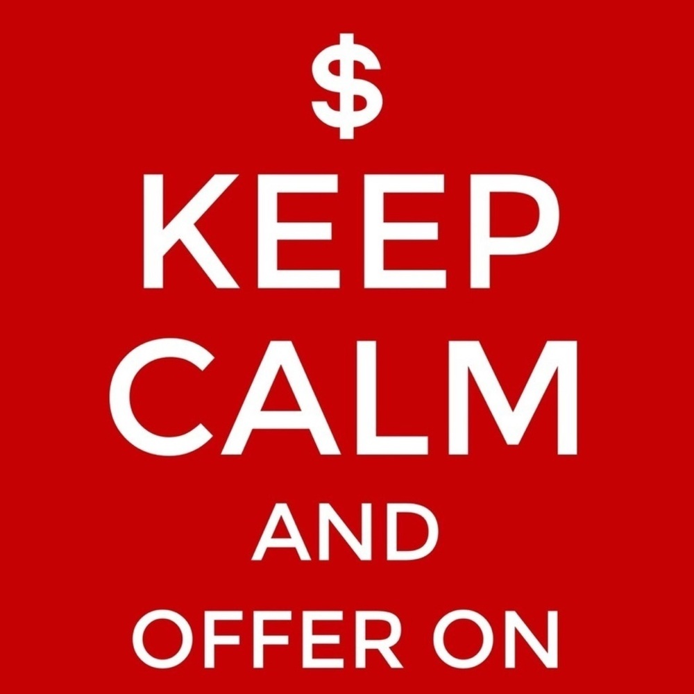 Red Keep Calm and Offer On💚❤️💚❤️